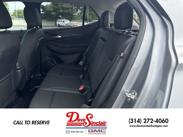 Buick Encore GX Vehicle Full-screen Gallery Image 21