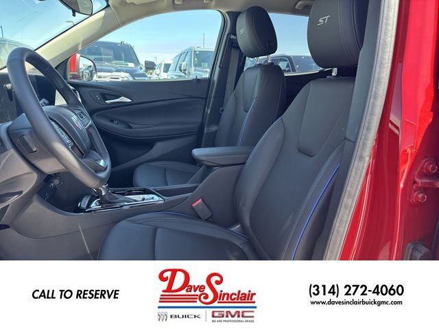 Buick Encore GX Vehicle Full-screen Gallery Image 11