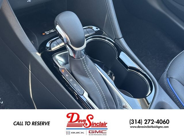 Buick Encore GX Vehicle Full-screen Gallery Image 19