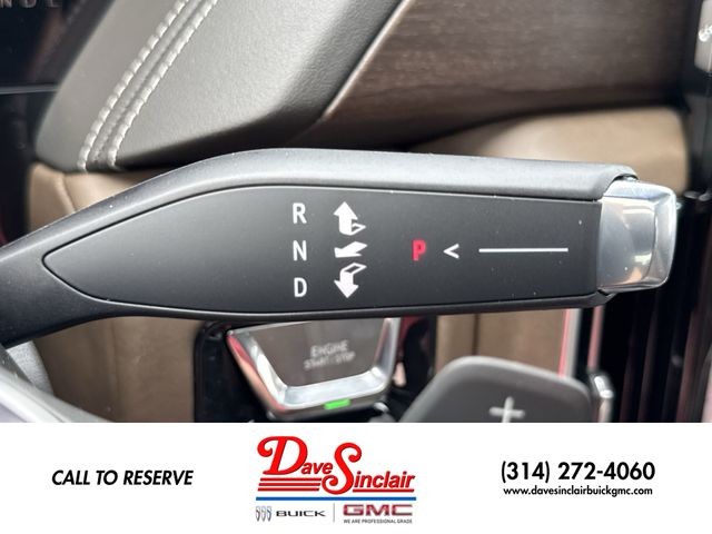 GMC Yukon Vehicle Full-screen Gallery Image 20