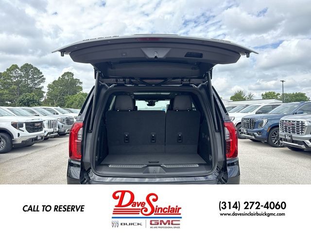GMC Yukon Vehicle Full-screen Gallery Image 25