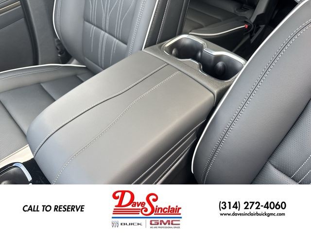 Buick Enclave Vehicle Full-screen Gallery Image 21