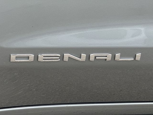 GMC Sierra 1500 Vehicle Full-screen Gallery Image 37