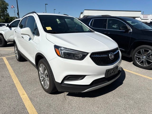 Buick Encore Vehicle Full-screen Gallery Image 06