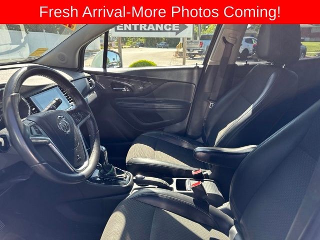 Buick Encore Vehicle Full-screen Gallery Image 11