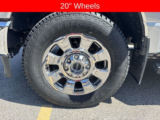 Ford Super Duty F-250 SRW Vehicle Full-screen Gallery Image 37
