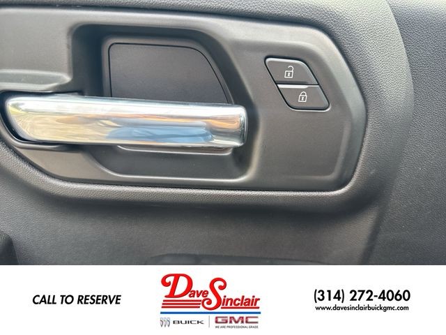 GMC Sierra 1500 Vehicle Full-screen Gallery Image 13