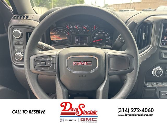 GMC Sierra 1500 Vehicle Full-screen Gallery Image 14
