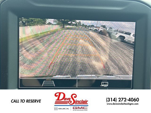 GMC Sierra 1500 Vehicle Full-screen Gallery Image 17