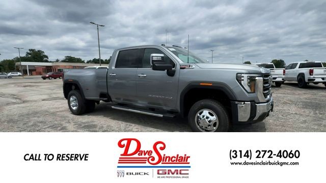 GMC Sierra 3500HD Vehicle Full-screen Gallery Image 02
