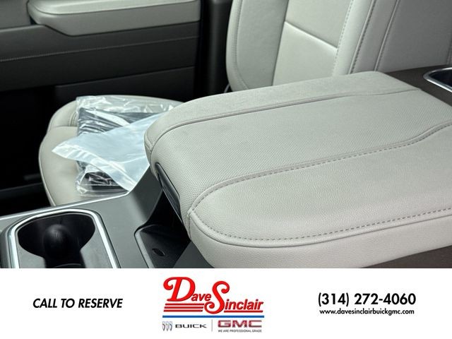 GMC Sierra 3500HD Vehicle Full-screen Gallery Image 29