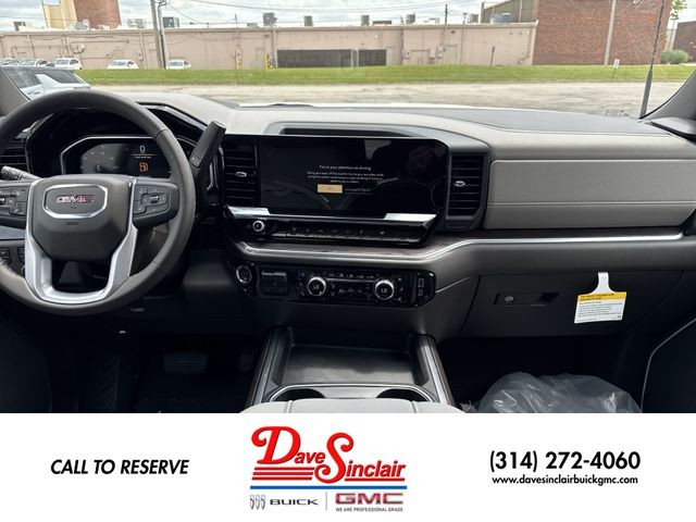 GMC Sierra 3500HD Vehicle Full-screen Gallery Image 10