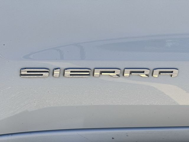 GMC Sierra 1500 Vehicle Full-screen Gallery Image 36