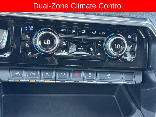 GMC Sierra 1500 Vehicle Full-screen Gallery Image 22