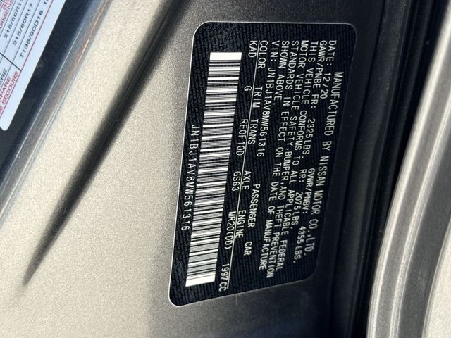Nissan Rogue Sport Vehicle Full-screen Gallery Image 36