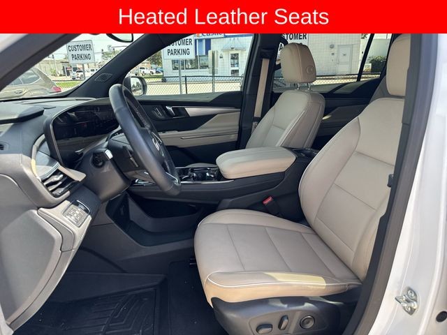 Buick Enclave Vehicle Full-screen Gallery Image 23