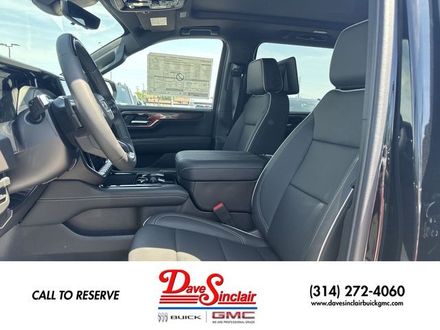 GMC Yukon XL Vehicle Full-screen Gallery Image 11