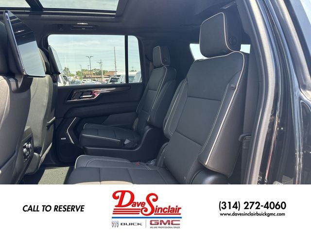 GMC Yukon XL Vehicle Full-screen Gallery Image 23