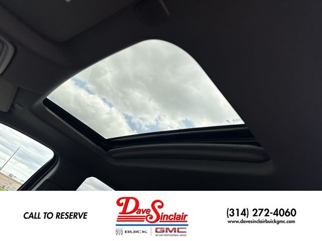 GMC Sierra 3500HD Vehicle Full-screen Gallery Image 22