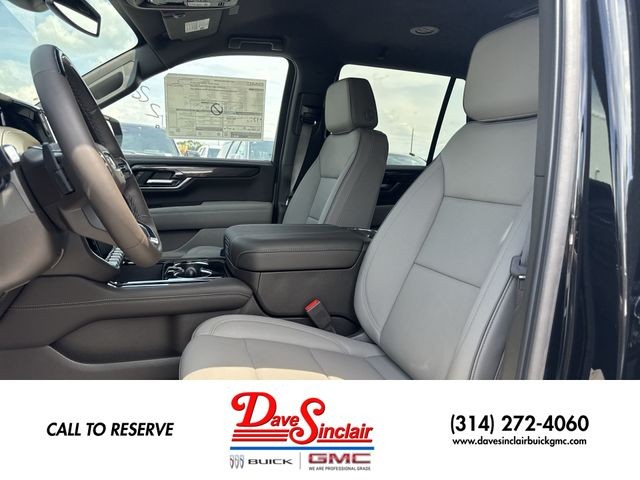 GMC Yukon Vehicle Full-screen Gallery Image 11
