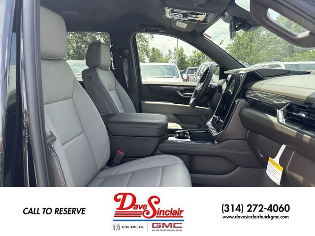 GMC Yukon Vehicle Full-screen Gallery Image 25