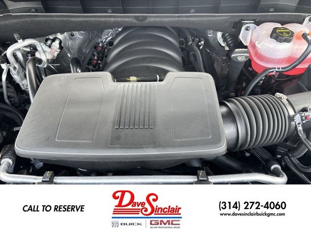 GMC Yukon Vehicle Full-screen Gallery Image 26