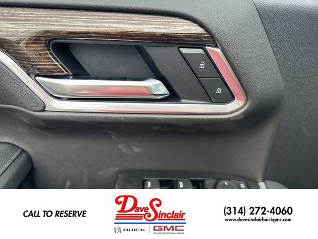 GMC Sierra 1500 Vehicle Full-screen Gallery Image 13