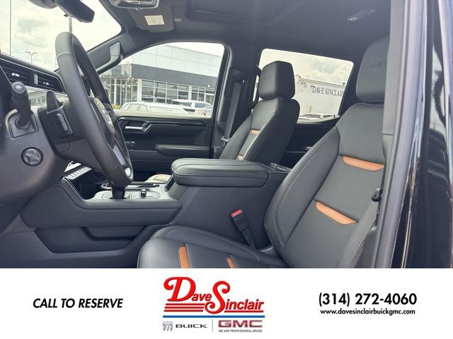 GMC Sierra 1500 Vehicle Full-screen Gallery Image 11