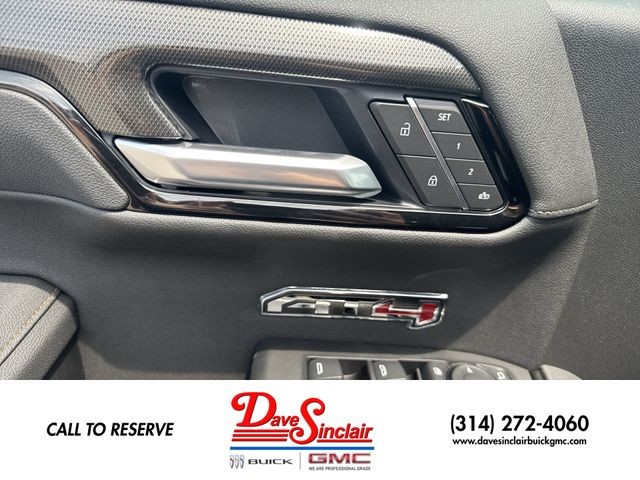 GMC Sierra 1500 Vehicle Full-screen Gallery Image 13