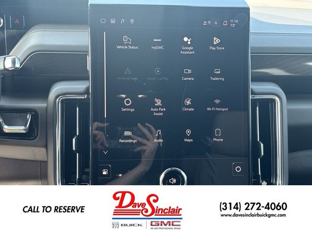 GMC Yukon Vehicle Full-screen Gallery Image 16