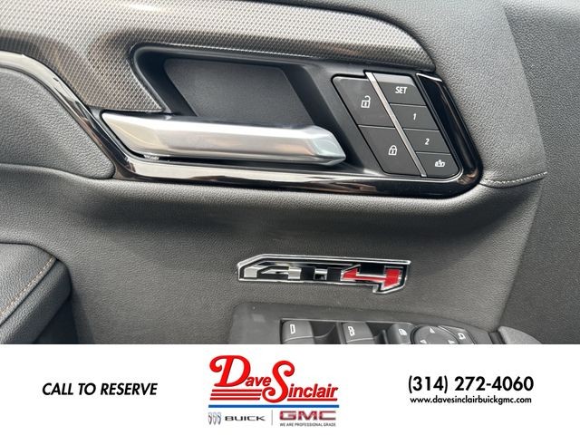 GMC Sierra 1500 Vehicle Full-screen Gallery Image 13