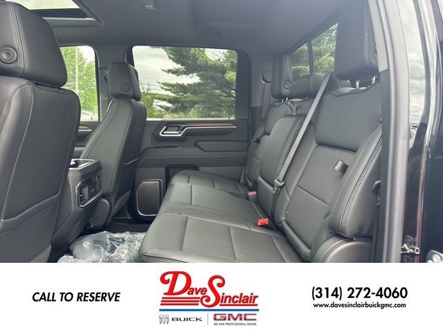 GMC Sierra 3500HD Vehicle Full-screen Gallery Image 23