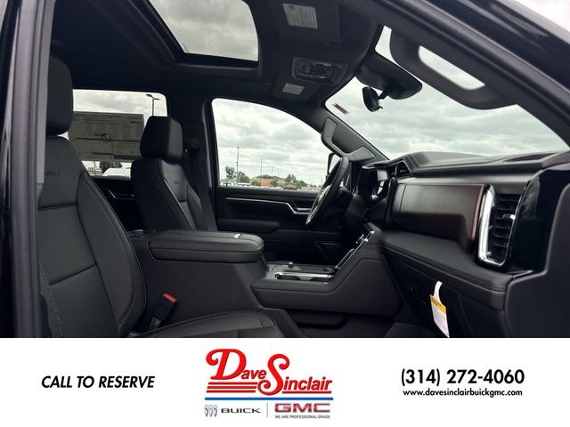 GMC Sierra 3500HD Vehicle Full-screen Gallery Image 25