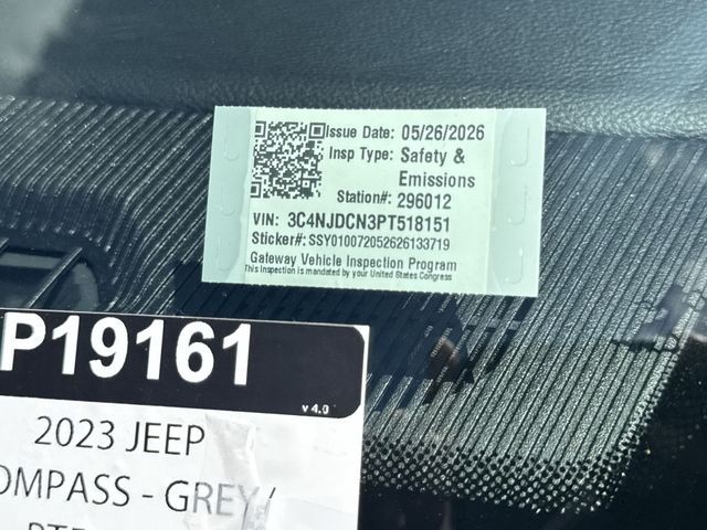 Jeep Compass Vehicle Full-screen Gallery Image 36