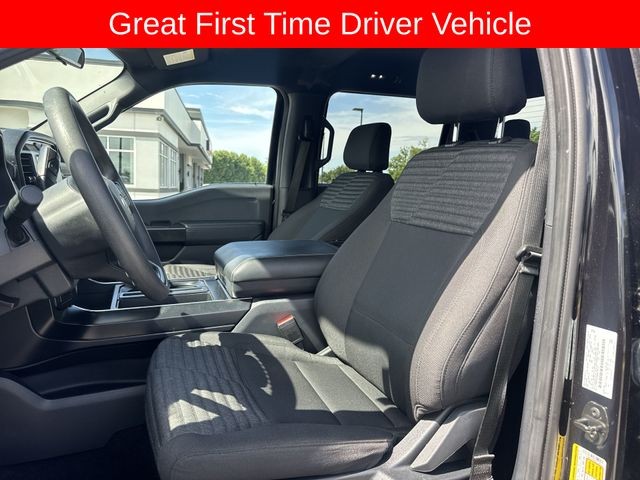 Ford F-150 Vehicle Full-screen Gallery Image 23