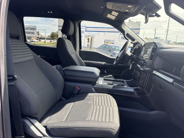 Ford F-150 Vehicle Full-screen Gallery Image 31