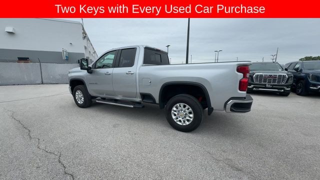 Chevrolet Silverado 2500HD Vehicle Full-screen Gallery Image 07