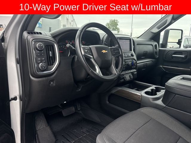 Chevrolet Silverado 2500HD Vehicle Full-screen Gallery Image 13
