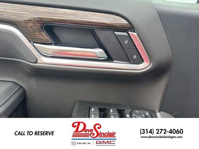 GMC Sierra 1500 Vehicle Full-screen Gallery Image 13