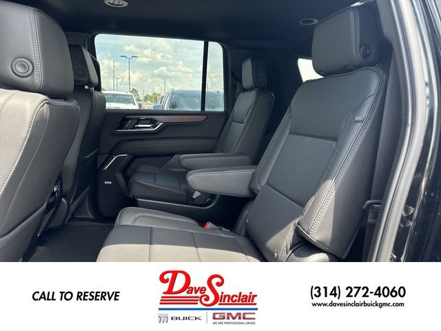 GMC Yukon XL Vehicle Full-screen Gallery Image 22