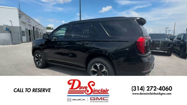 GMC Yukon Vehicle Full-screen Gallery Image 06