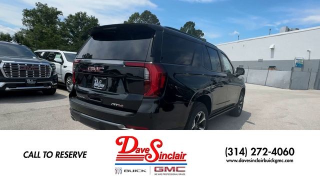 GMC Yukon Vehicle Full-screen Gallery Image 08