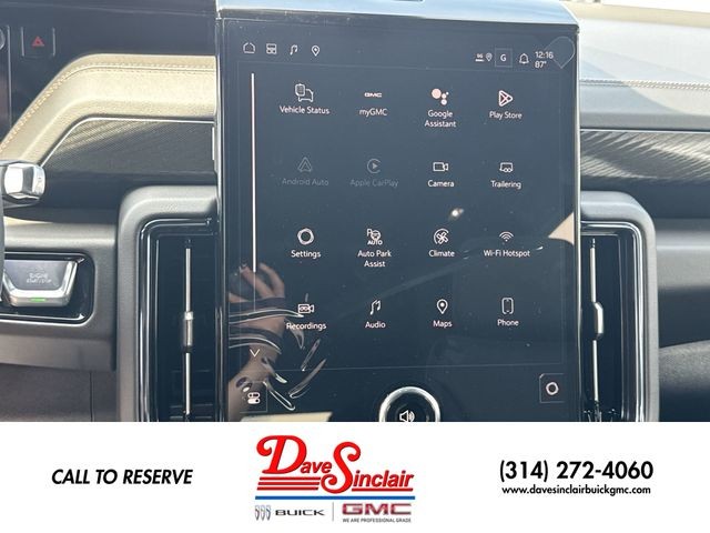 GMC Yukon Vehicle Full-screen Gallery Image 16