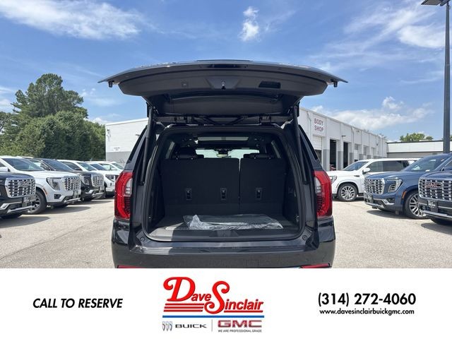 GMC Yukon Vehicle Full-screen Gallery Image 25