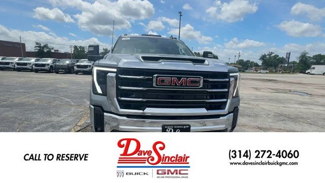 GMC Sierra 2500HD Vehicle Full-screen Gallery Image 03