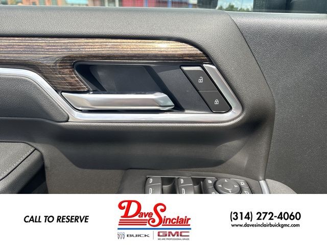 GMC Sierra 2500HD Vehicle Full-screen Gallery Image 13