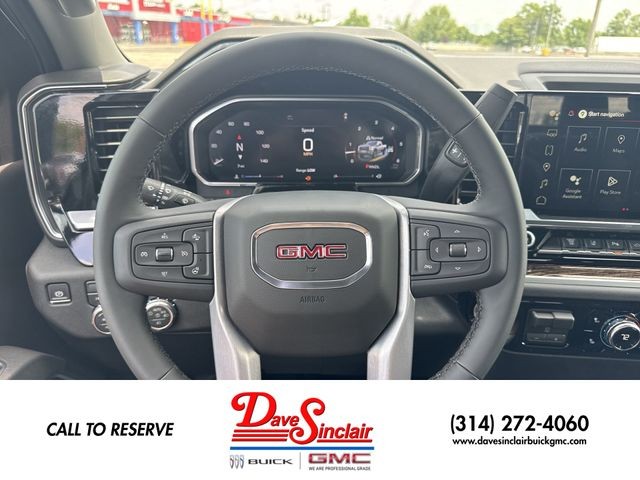 GMC Sierra 2500HD Vehicle Full-screen Gallery Image 14