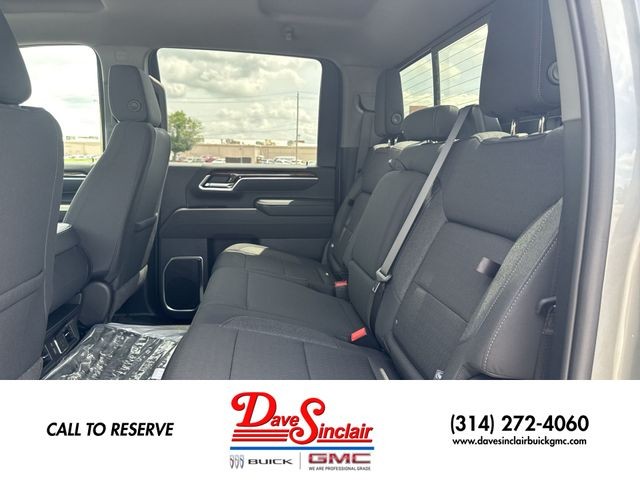 GMC Sierra 2500HD Vehicle Full-screen Gallery Image 22