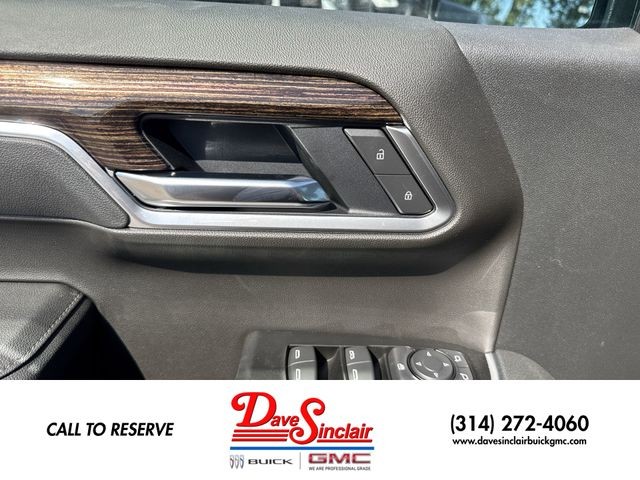 GMC Sierra 1500 Vehicle Full-screen Gallery Image 13
