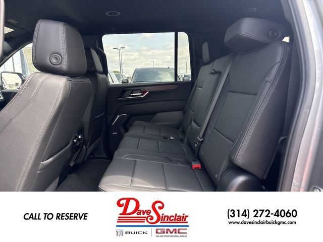 GMC Yukon XL Vehicle Full-screen Gallery Image 22